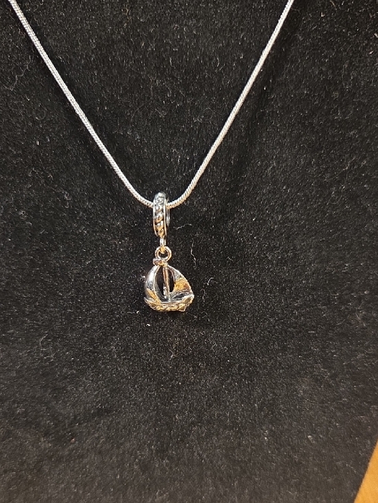 Pandora 925 Ale Silver Sailboat Pendant Necklace - Elegant Women's Jewelry - Picture 2 of 2
